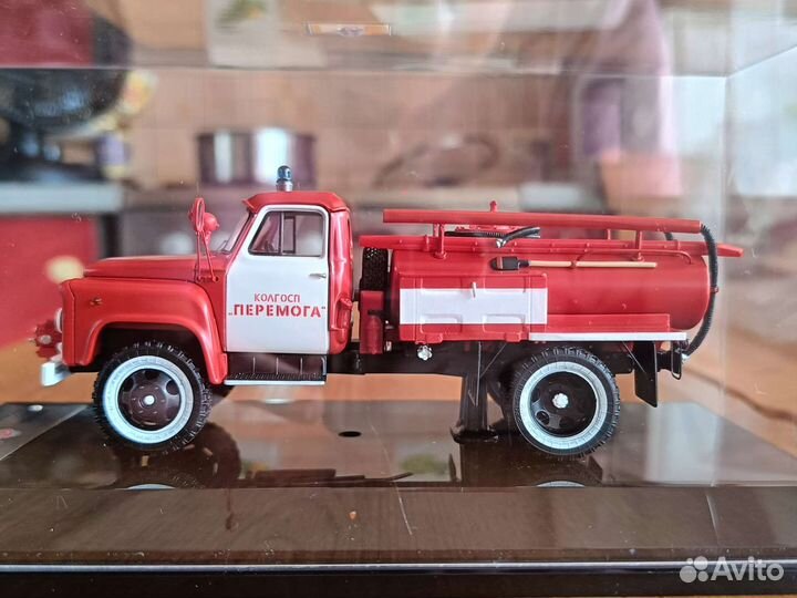 Модель пожарной машины ацу-10) 52