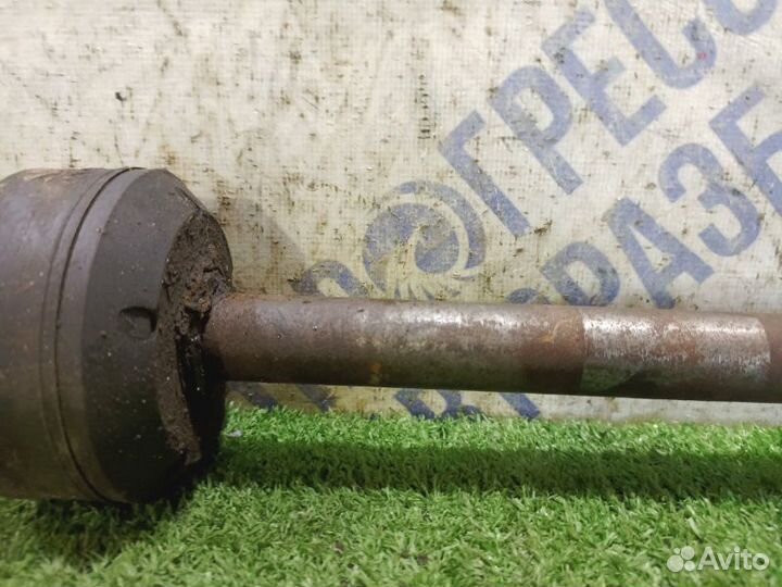 Полуось передний правый Renault Logan седан 1.4