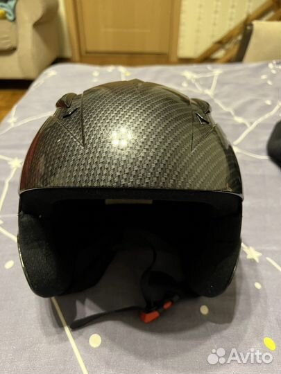 Шлем горнолыжный