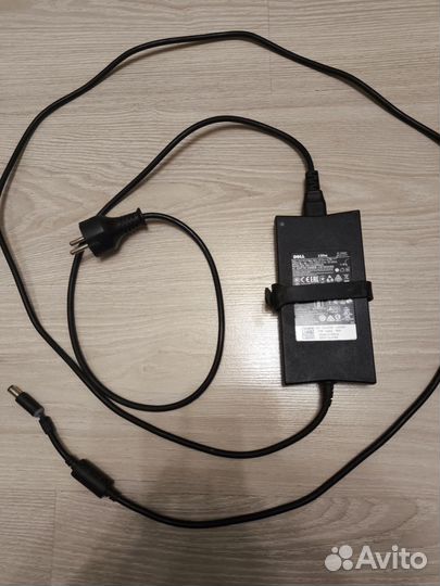 Блок питания зарядное устройство для ноутбука Dell