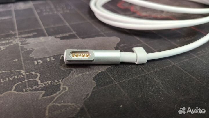 Зарядное устройство для MacBook. Новое, с гарантие