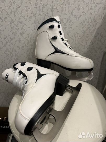 Коньки фигурные Roces 36