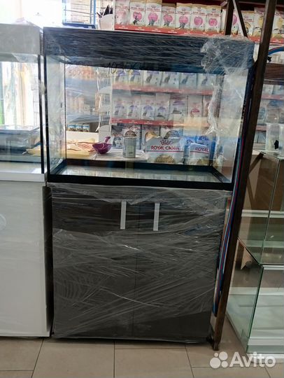 Аквариум с тумбой