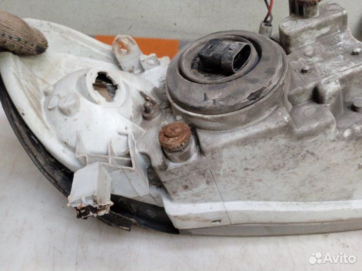 Б/У Б/У крепление сломано, Ниссан Максима А33