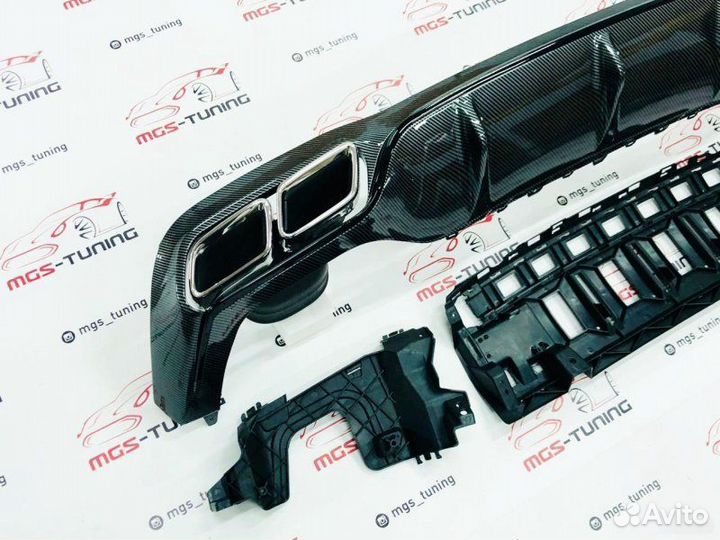 Диффузор с насадками E63 Под карбон Mercedes w213
