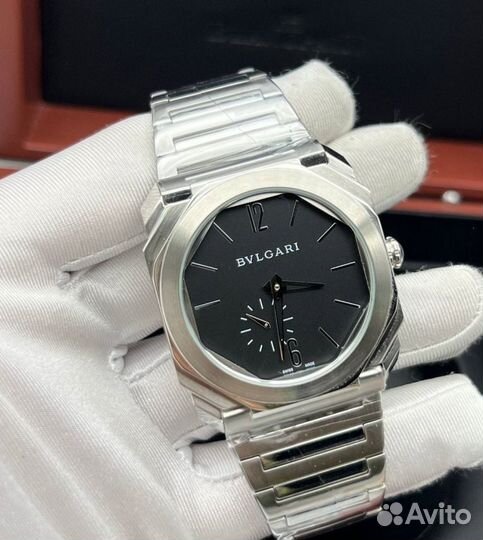 Красивые мужские наручные часы Bvlgari