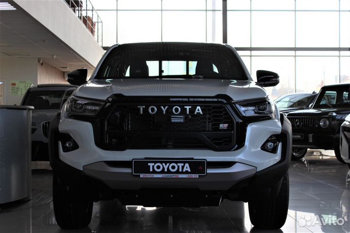 Toyota Hilux 4.0 AT, 2023, 1 км