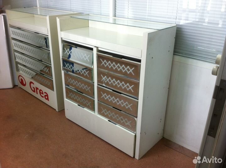 Полностью обставленный кабинет директора, хозяина