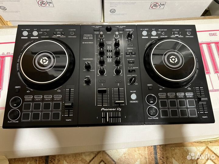 Dj контролер Pioneer DDJ-400