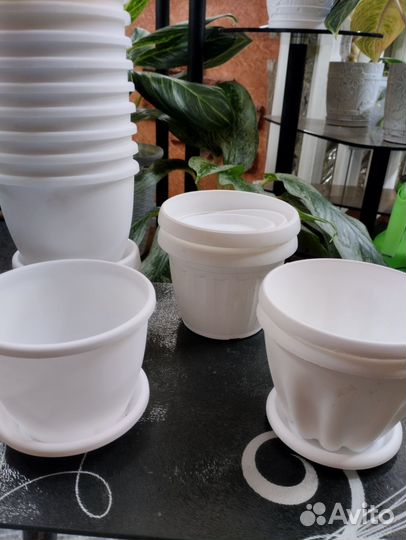 Горшки для цветов пластиковые
