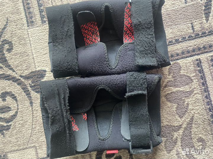 Наколенники Gain