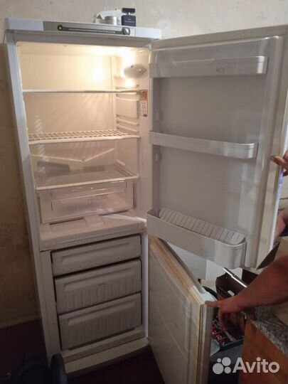 Холодильник бу indesit