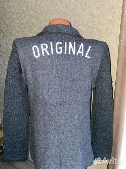 Новый пиджак. Состав: 100 шерсть, Gulliver