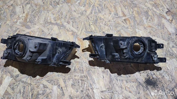 Фары на toyota carina