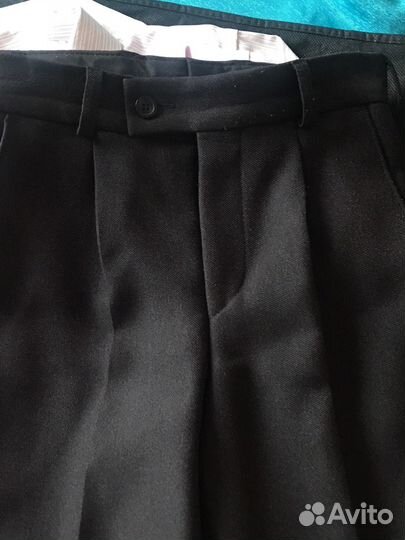 Рубашки школьные на рост 134, 2 шт+ брюки