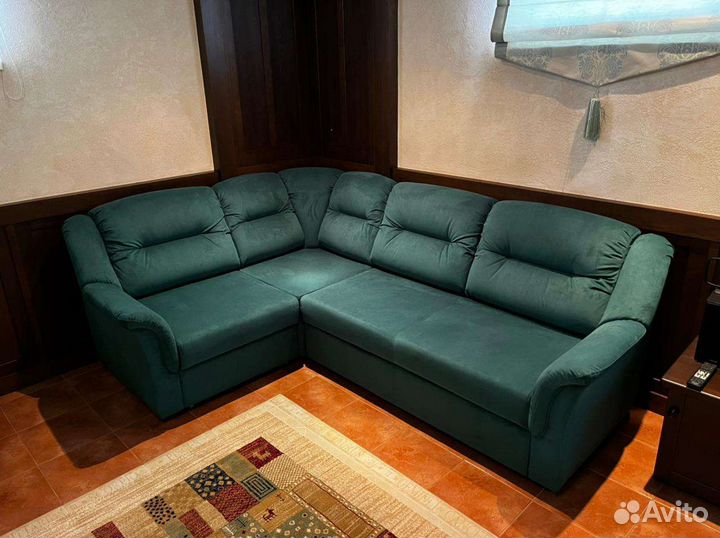 Перетяжка и рестоврация мягкой мебели