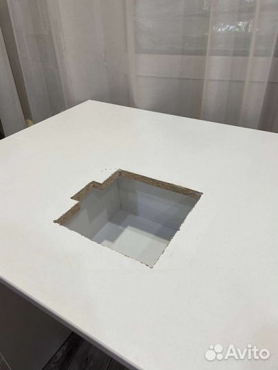 Маникюрный стол + Max Ultimate 4 Plus