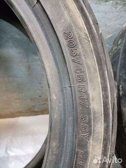 Yokohama S.Drive AS01 205/45 R17 88Y