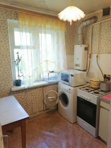 2-к. квартира, 43 м², 2/4 эт.