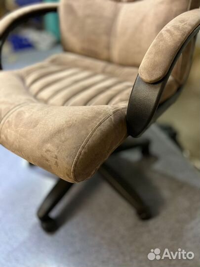 Компьютерное кресло