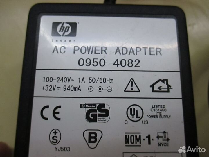 Сетевой адаптер выход 32 В - 940 мА