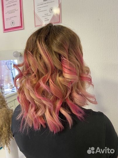 Окрашивание волос, стрижки