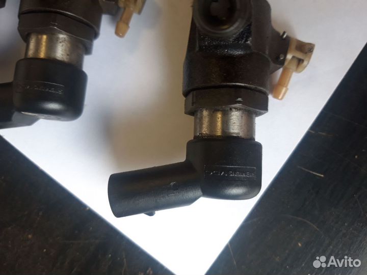 Форсунка топливная Renault Megane, II 2007