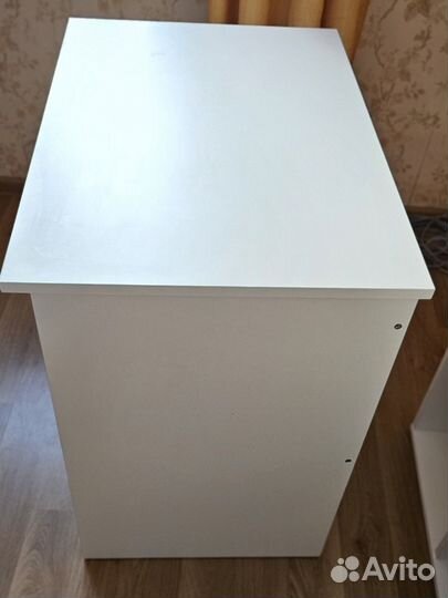 Письменный стол IKEA белый бронь