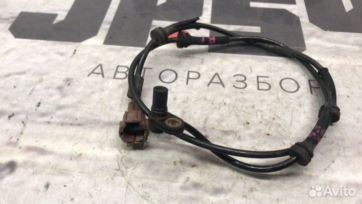 Датчик ABS задний правый Infiniti Qx56 JA60 VK56DE