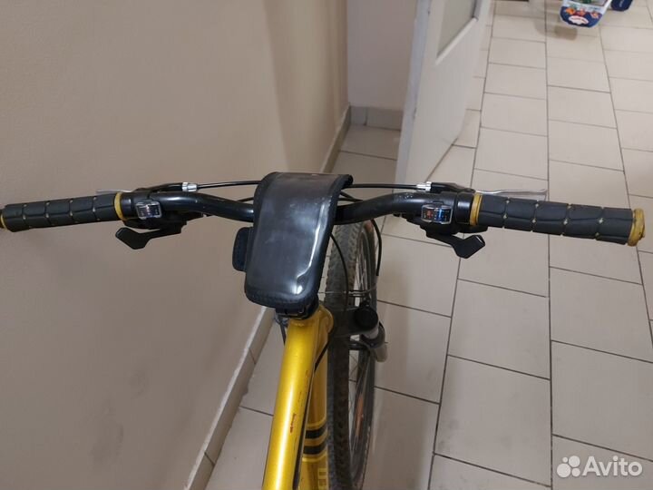 Велосипед Specialized Hardrock 26