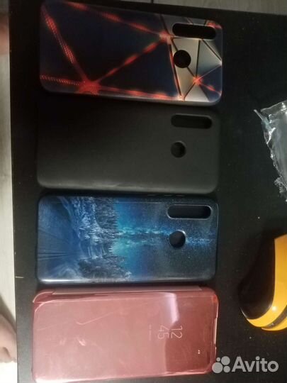 Чехлы на телефон