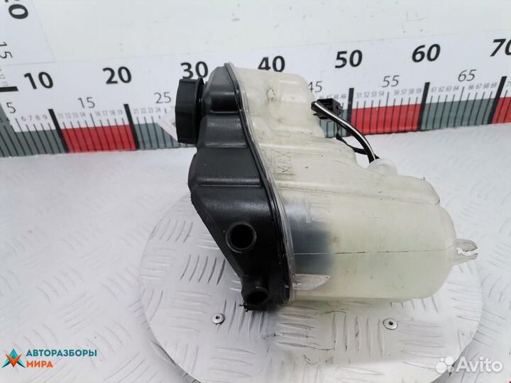 Бачок расширительный Volvo V60 рест. 2014 31200320