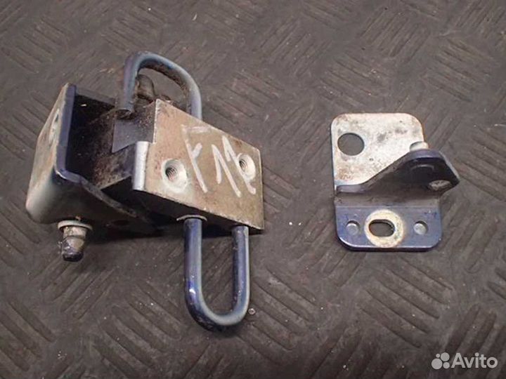 Петля двери Volkswagen Passat B5 1999 3B4833412D