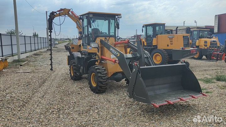 Экскаватор-погрузчик CAT 426F2, 2023