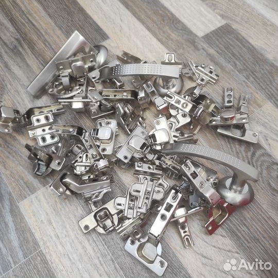 Мебельная фурнитура