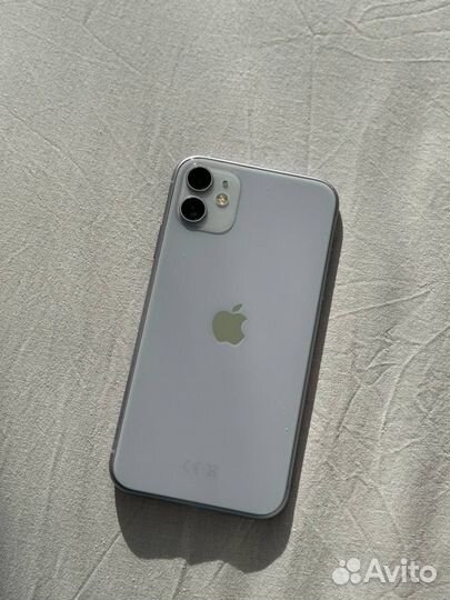 iPhone 11, 64 ГБ
