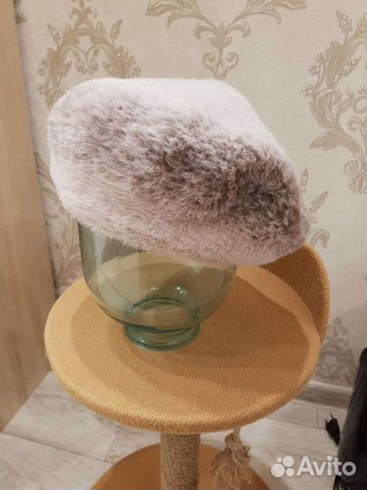 Берет женский новый