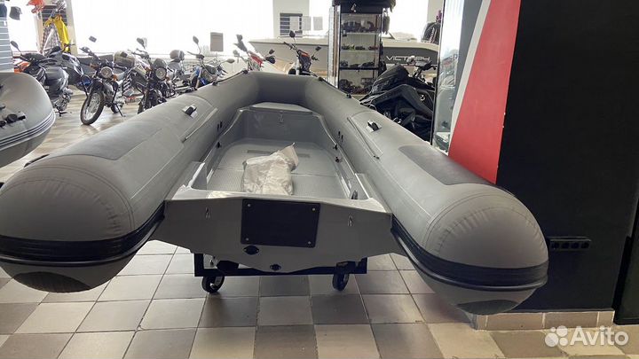 Лодка RIB навигатор 400R