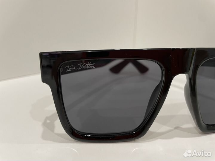 Очки Louis Vuitton