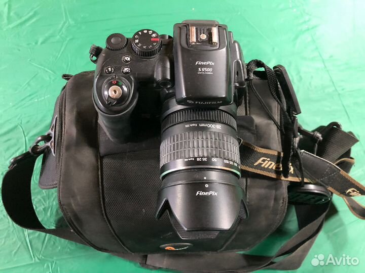 Fujifilm S9500