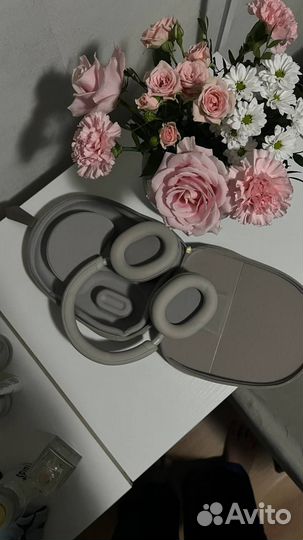 Беспроводные наушники Sony WH 1000XM5, бежевые