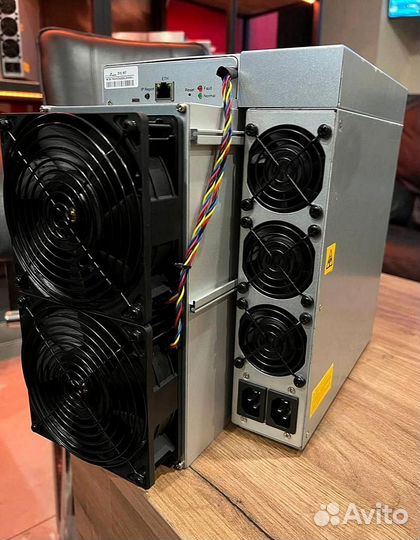 Асик Antminer S19 90Th J1-11 126 чипов