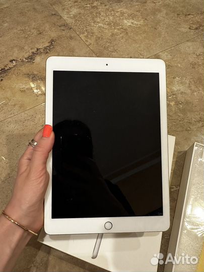 Планшет apple iPad 5 A1822 оригинал США новый