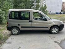 Peugeot Partner 1.4 MT, 2011, 130 000 км, с пробегом, цена 589 999 руб.