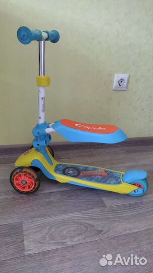 Самокат детский трехколесный с сиденьем