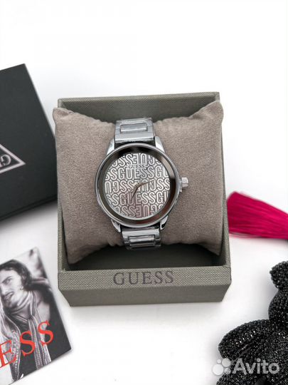 Часы guess