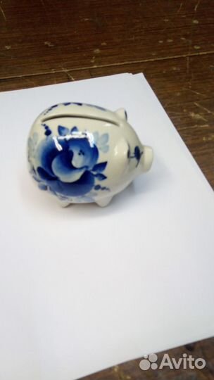 Копилка Свинка маленькая, гжель