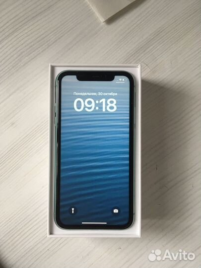 iPhone 11, 64 ГБ