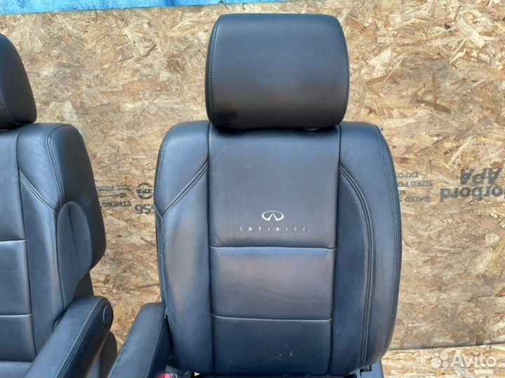 Кожаный салон передний Infiniti Qx56 5.6 2010