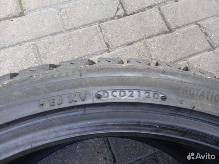 Bridgestone Blizzak DM-V3 295/35 R21 107T